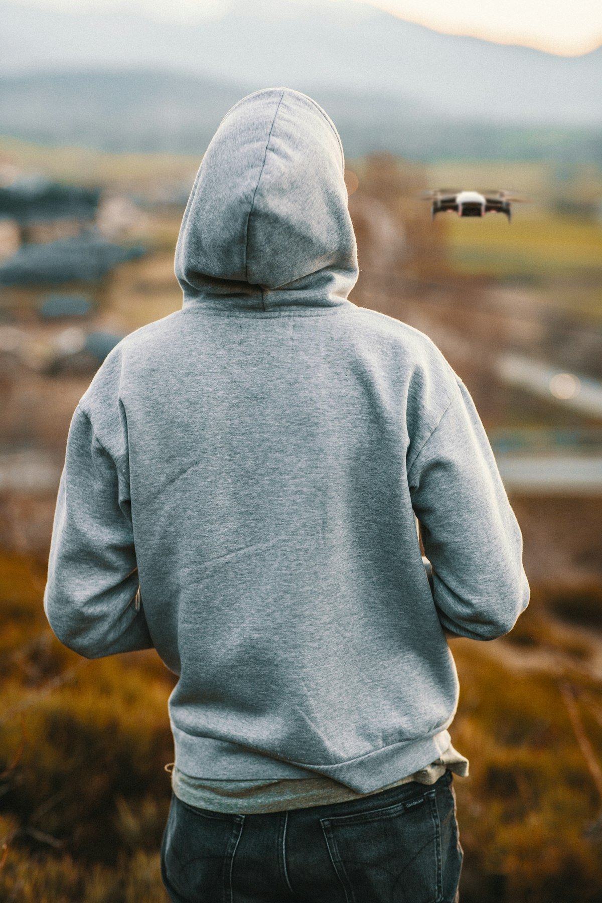 Hoodie Weight Guide: 8 oz to 14 oz Explained